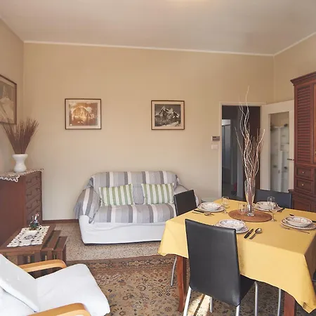 Vecchia Intra - Two-room In The Center For 4 People