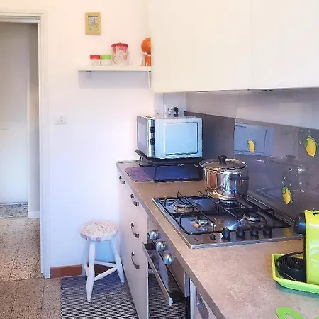 Vecchia Intra - Two-room In The Center For 4 People Апартаменты Вербания